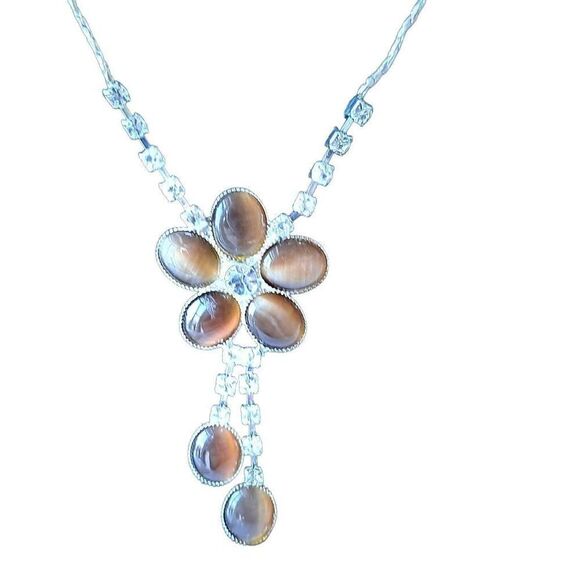 Ladies Necklace and earring set Nwt - Picture 2 of 6